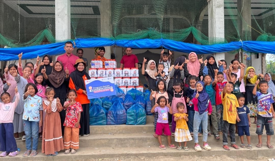 Bluebird Group salurkan bantuan banjir Medan dan Padang