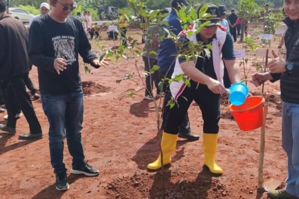 Penanaman 1.636 Pohon di Jalur Bomang Bojonggede, PMC Target 25 Ribu Pohon di 2026