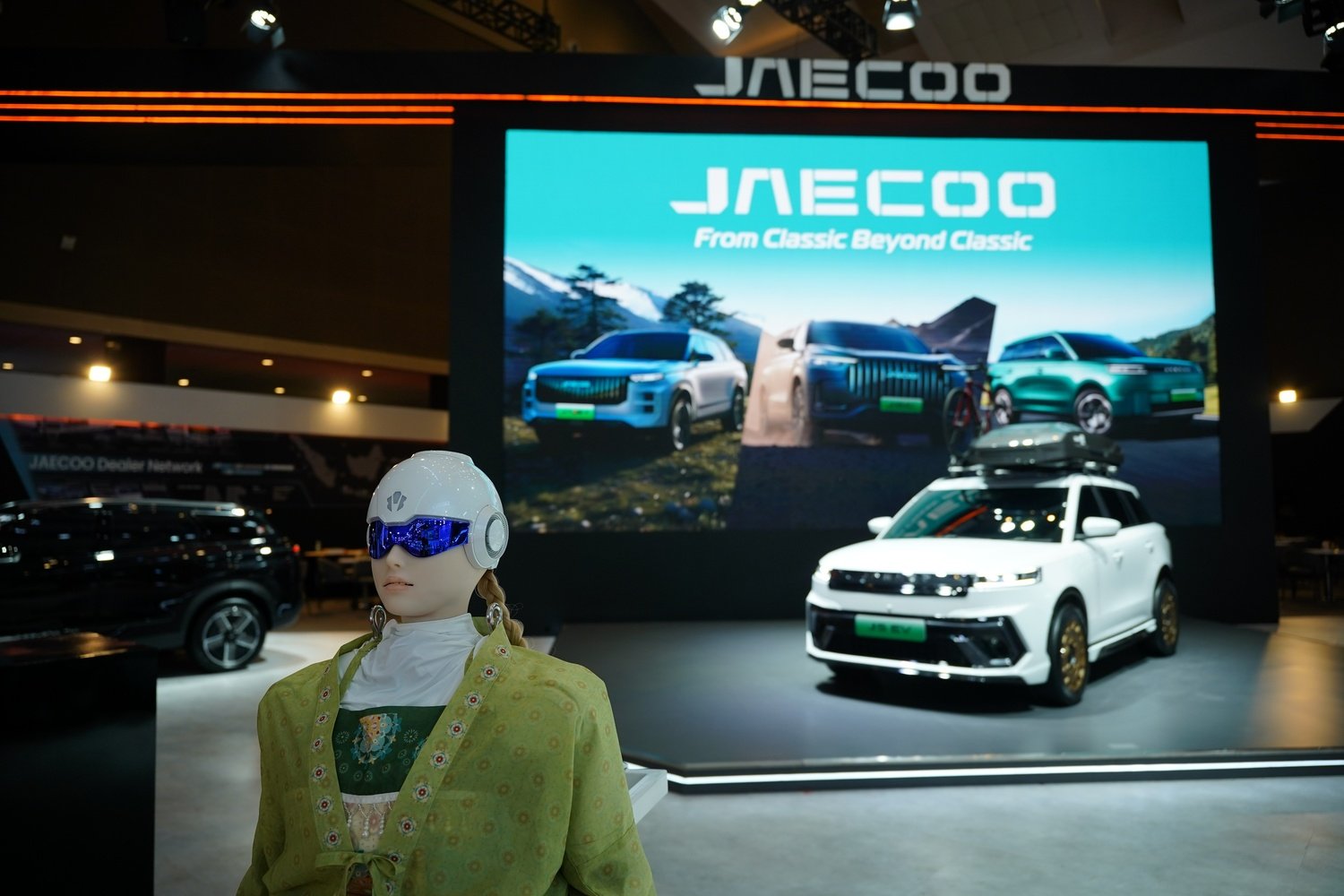 AiMOGA: Robot Humanoid JAECOO Tunjukkan Masa Depan Showroom Otomotif di IIMS 2026