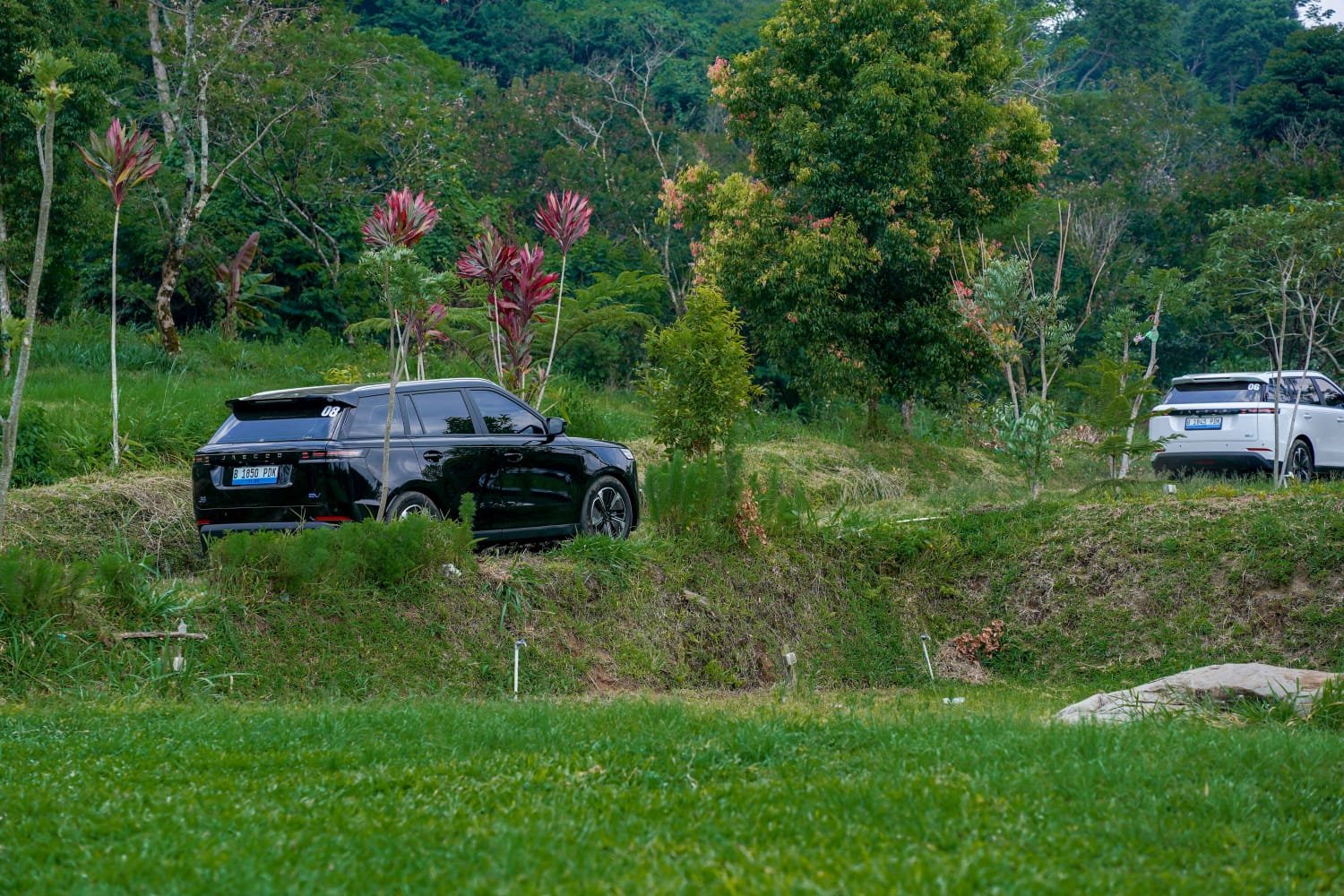 Bebas Range Anxiety, JAECOO J5 EV Jadi Solusi Perjalanan Jauh hingga 500 Km Lebih