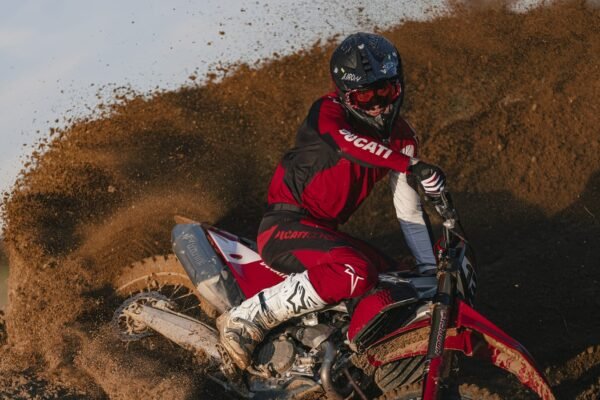 Ducati Desmo450 MX Factory: Motor Motocross Siap Balap da