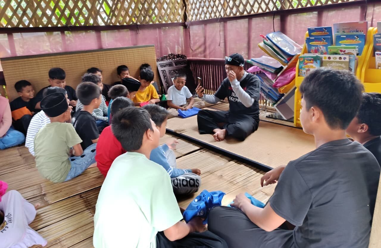 Di Kampung Pasirangin, Ramadan Dimulai dengan Tawa Anak-Anak