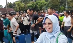 Naik Vespa ke Balai Kota, AHY Serahkan Bantuan DKM dan Dialog dengan Warga Bogor