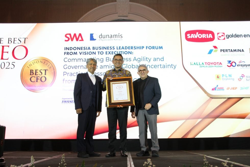 Presiden Direktur Bina Pertiwi Raih Penghargaan Indonesia Best CEO Awards 2025