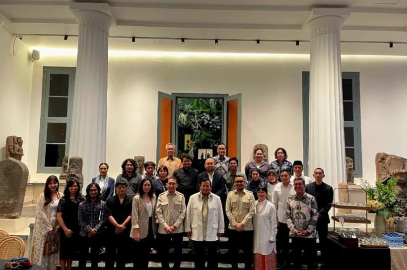 Di Tengah Ramadan, Prabowo Tinjau Java Man di Museum Nasional