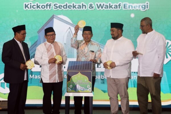 Gerakan Ekoteologi Menguat! Wakaf Energi dan Sedekah Energi Kolaborasi Dorong Energi Surya Masjid