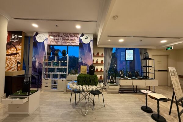 Hotel Ciputra Jakarta Hadirkan D.I.Y Jewelry Corner, Tamu Bisa Desain Gelang Sendiri