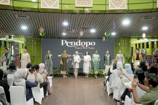 Pendopo dan KAI Bikin Mudik Makin Stylish lewat Heritage on The Move di Stasiun Gambir