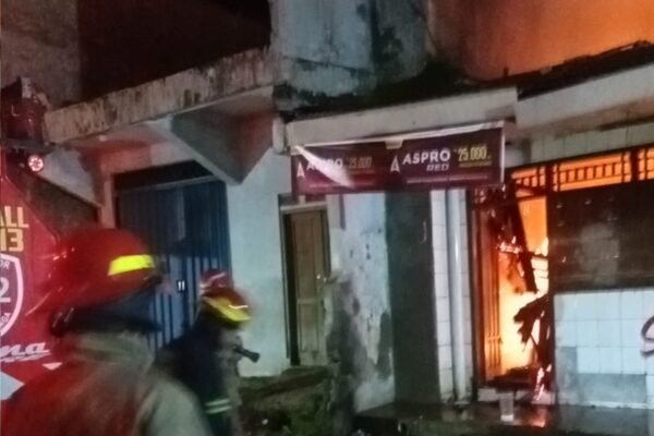 Kebakaran Warteg di Citeureup Bogor, Warga Sempat Panik Dini Hari