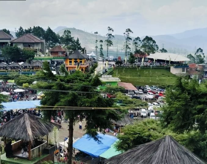 Viral! Darajat Pass Garut Punya Kolam Air Panas Alami, Cocok Buat Healing