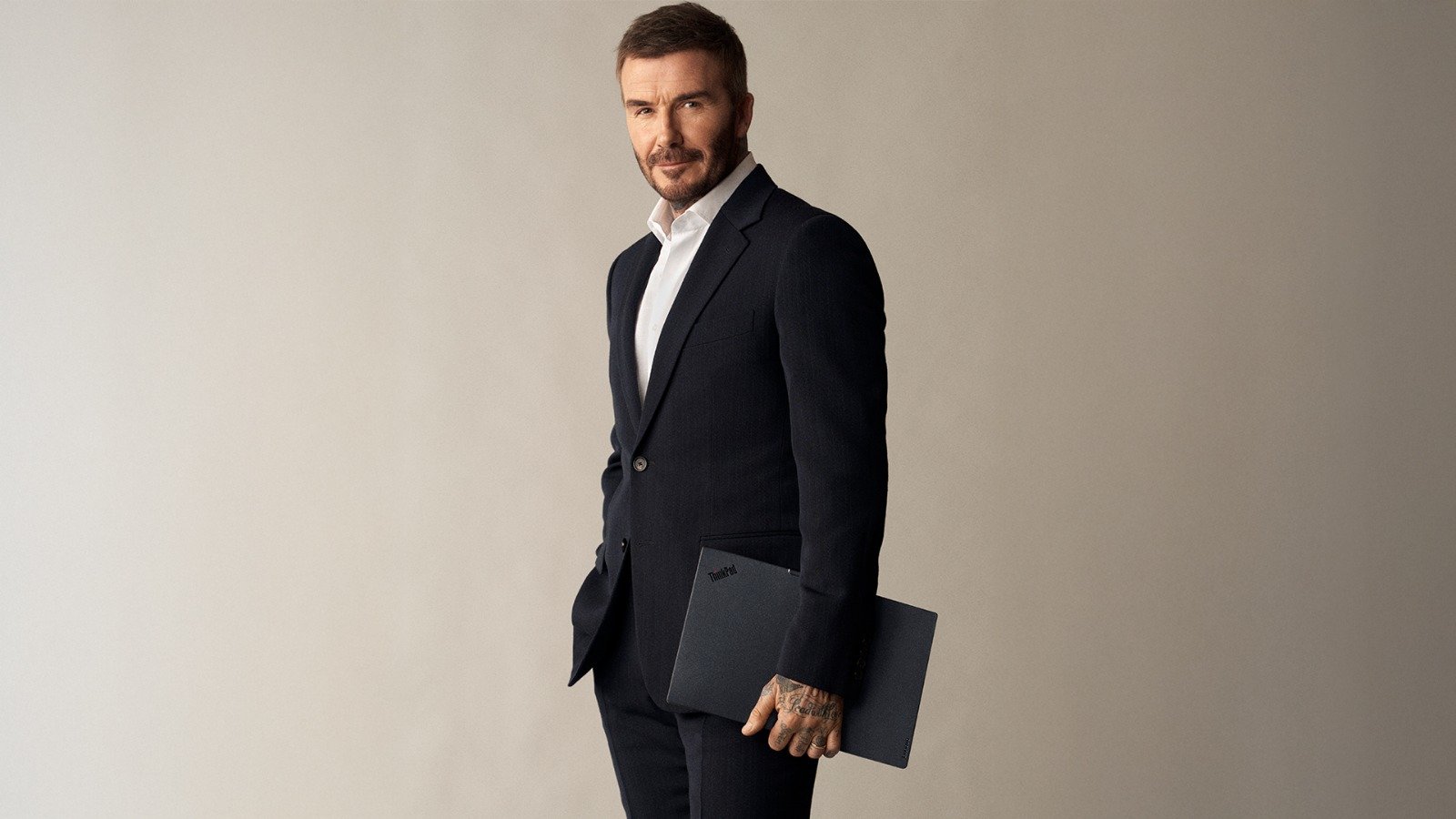 Gandeng David Beckham, Lenovo Perkuat Inovasi AI di Industri Olahraga