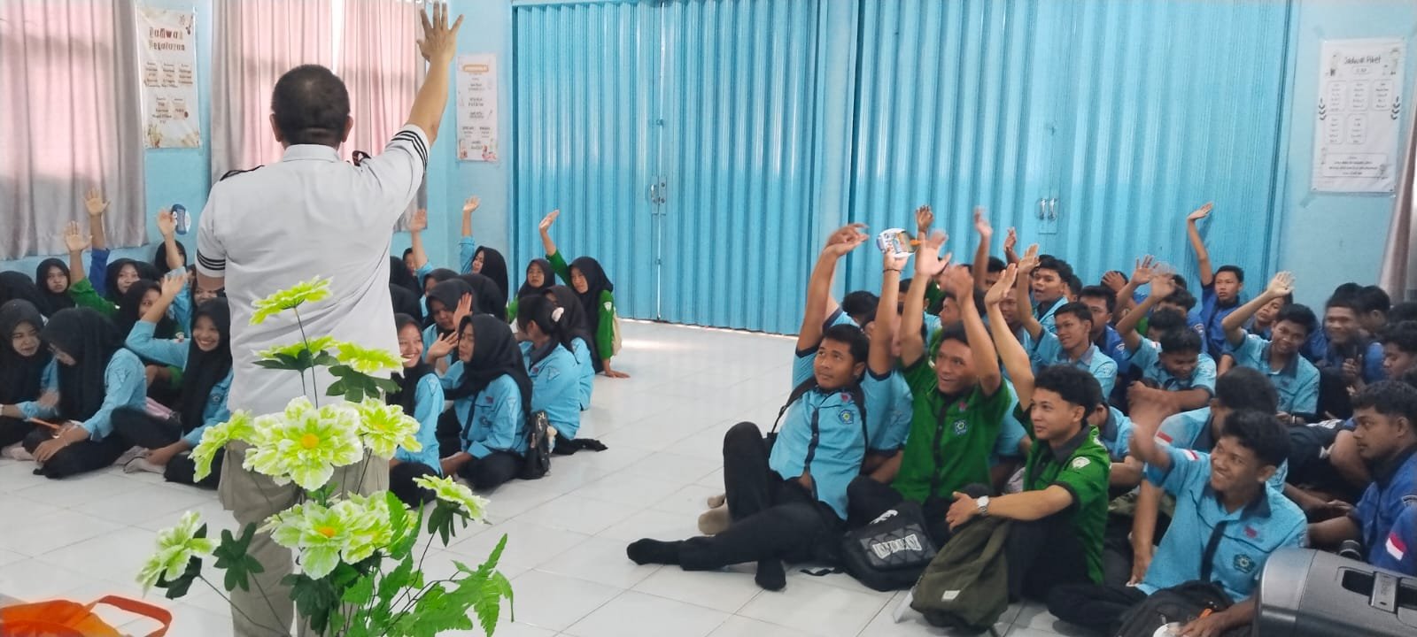 Siswa SMKN 1 Way Kenanga Dibekali Mental Siap Kerja oleh Aero Astra Akademia