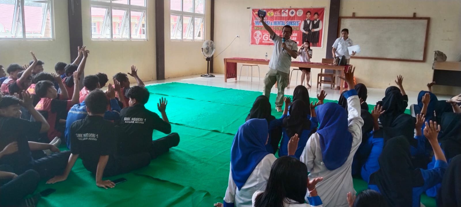 Aero Astra Akademia Tanamkan Mindset Sukses di SMKN 1 Banjar Agung