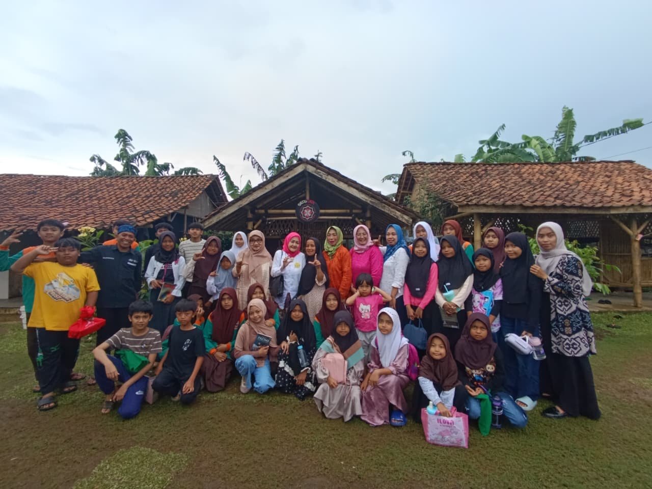 Sawala Dasa Wacana #11: Perempuan Sunda Bangkit, Generasi Muda Diajak Kejar Mimpi