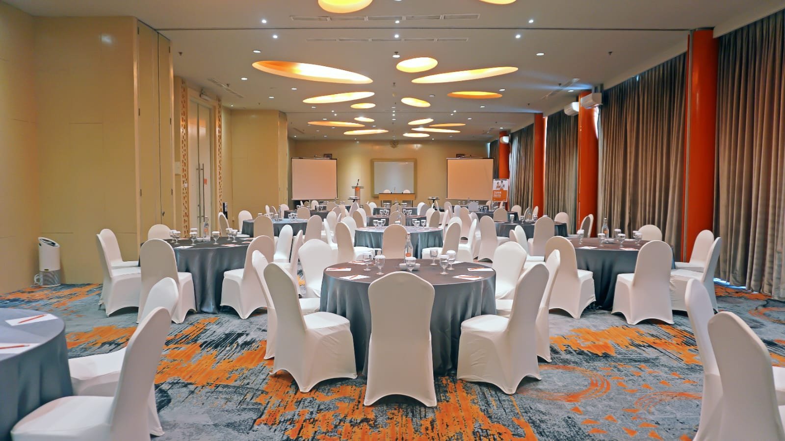 Rekomendasi Tempat Gathering Kantor di Sentul dengan Paket Meeting Lengkap