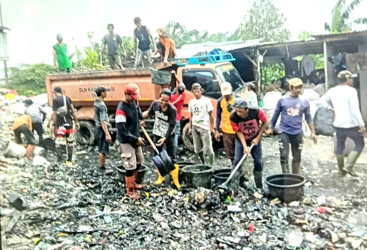 TPST Sriamur Diprotes Ditutup, Warga: Tanpa Ini Sampah Bisa Liar ke Mana-Mana