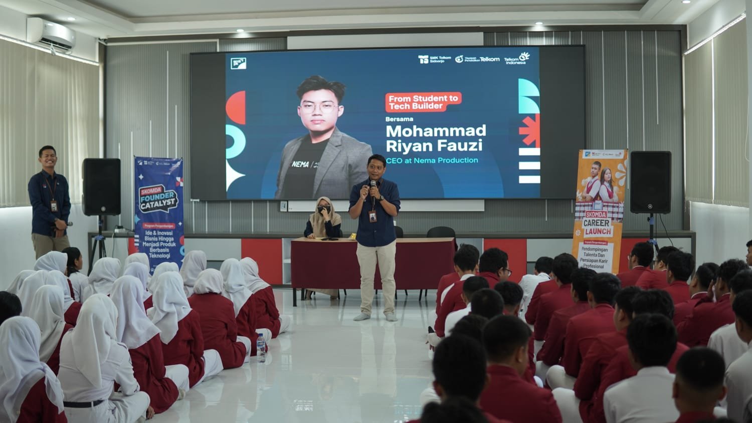 Dari Ide ke Solusi, Siswa SMK Telkom Sidoarjo Kembangkan Produk Digital Berbasis IoT
