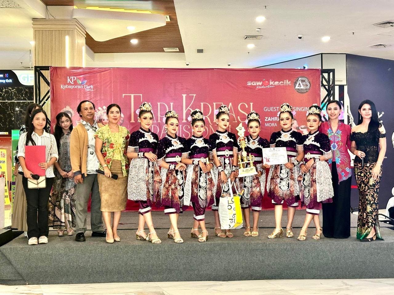 Dari Anak SD hingga SMA, Generasi Muda Tampil Memukau di Tari Kreasi Nusantara 2026