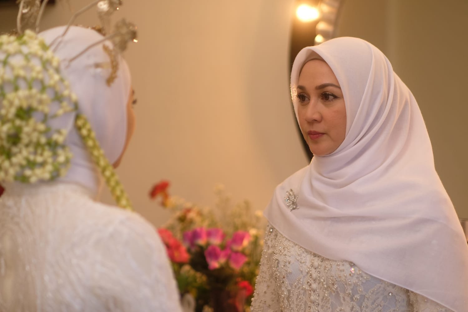 Sudah Sah Tapi “Dianggurin”, Drama Pernikahan Zee Asadel Viral