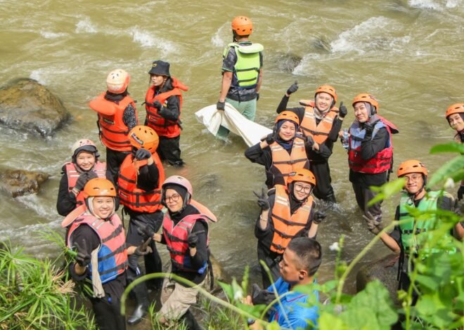 Aksi Nyata Hari Bumi! Sunset di Kebun Turun Bersihkan Sungai Ciliwung di Bogor