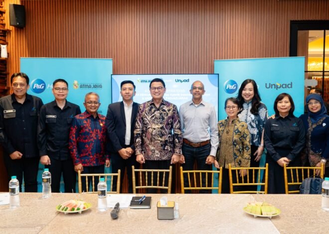 P&G Health Gandeng Unika Atma Jaya dan Unpad Tingkatkan Kompetensi Apoteker
