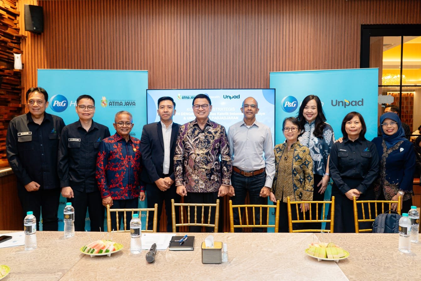 P&G Health Gandeng Unika Atma Jaya dan Unpad Tingkatkan Kompetensi Apoteker