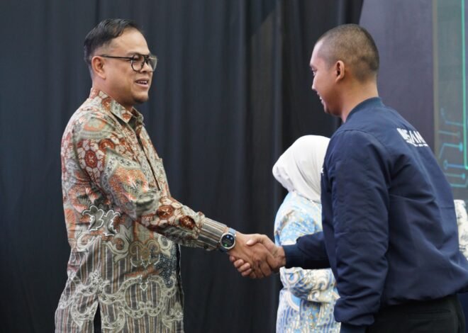 Cetak SDM Siap Kerja, UT School Gelar Wisuda Nasional Mekanik Alat Berat Batch 37