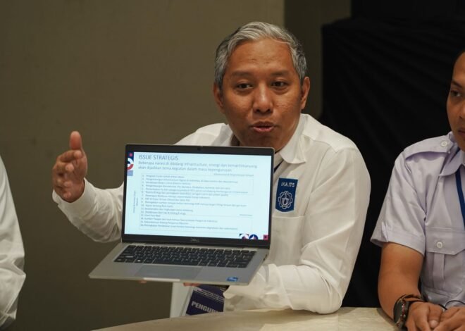 Menuju Zero Accident, IKA ITS Minta PT KAI Terapkan Sistem Peringatan Dini Modern