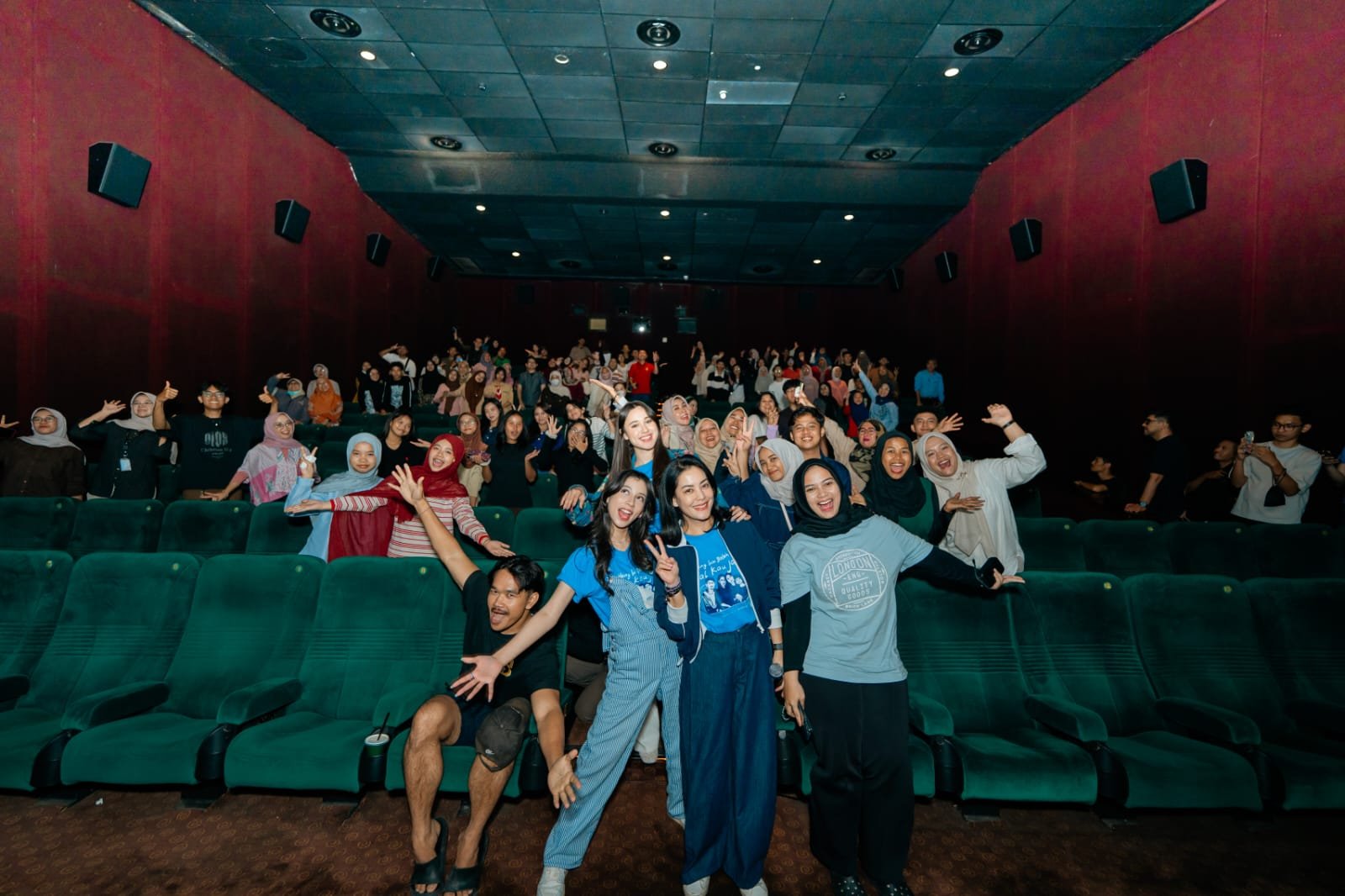 88.060 Penonton Menangis Bersama, Film Yang Lain Boleh Hilang Asal Kau Jangan Viral di Media Sosial