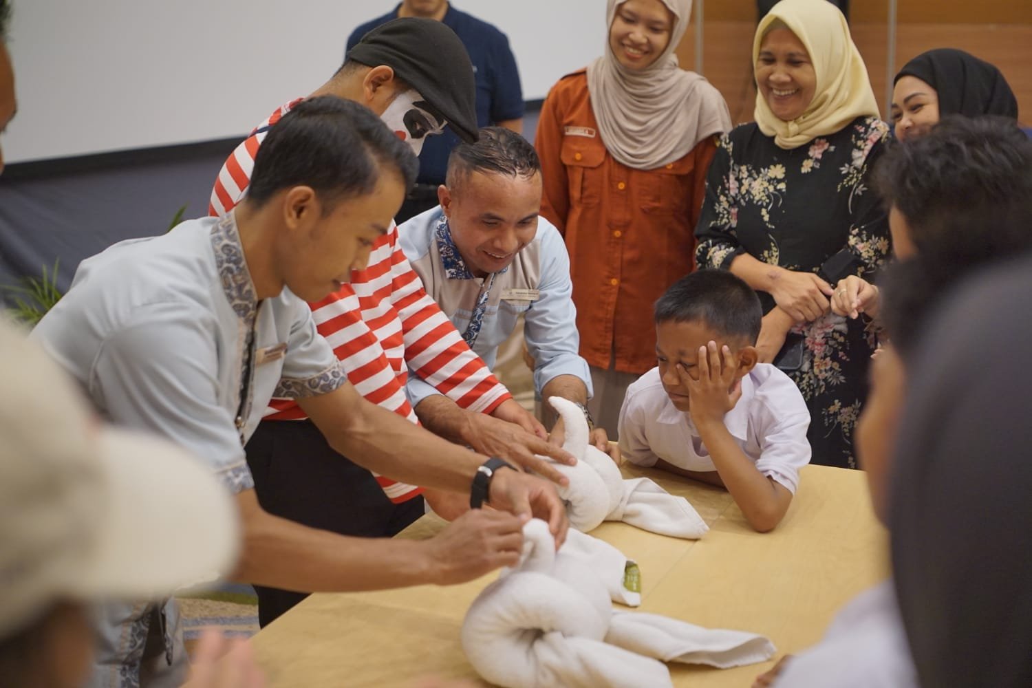 SLB Negeri 1 Kota Bogor dan Ascott Regional Bogor Gelar Acara Penuh Makna