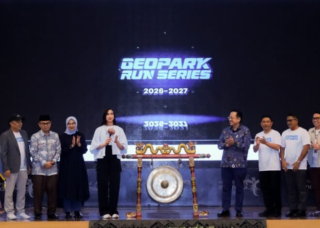 Lari Sambil Menikmati Alam, Geopark Run Series 2026–2027 Sambangi Ijen hingga Belitung