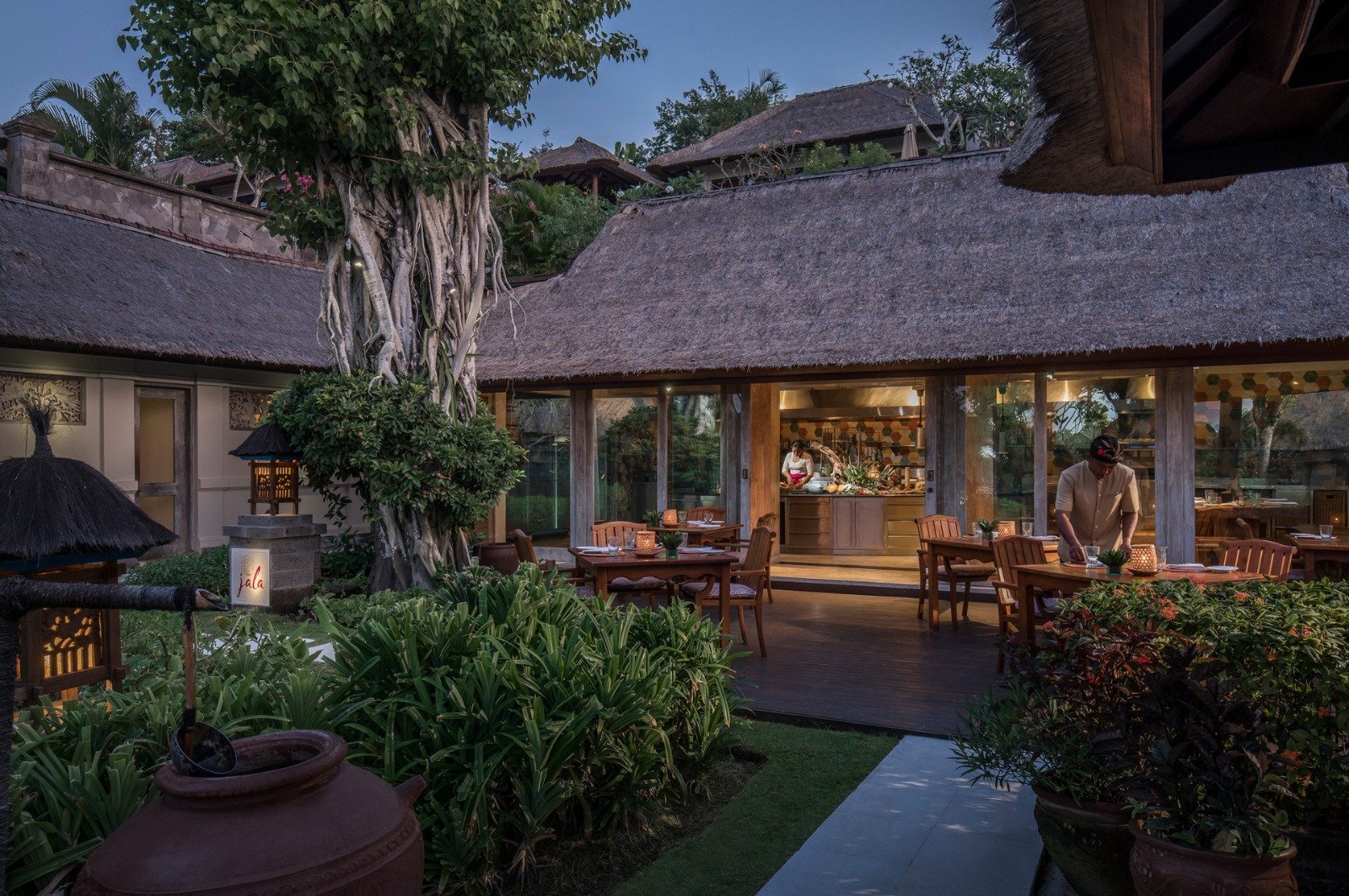 Babak Baru Gastronomi Mewah Bali, Four Seasons Jimbaran Bay Tunjuk Benjamin Halat Sebagai Executive Chef
