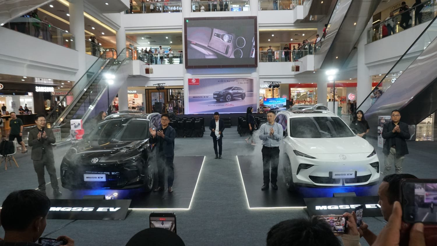 SUV Listrik MGS5 EV Kini Hadir di Pontianak dan Batam, MG Bidik Mobilitas Modern Keluarga Indonesia