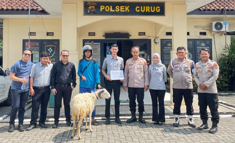 Aston Serang Perkuat Program CSR Lewat Penyaluran Hewan Kurban Idul Adha 1447 H