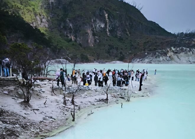 Kawah Putih Ciwidey, Wisata Alam yang Wajib Masuk Bucket List