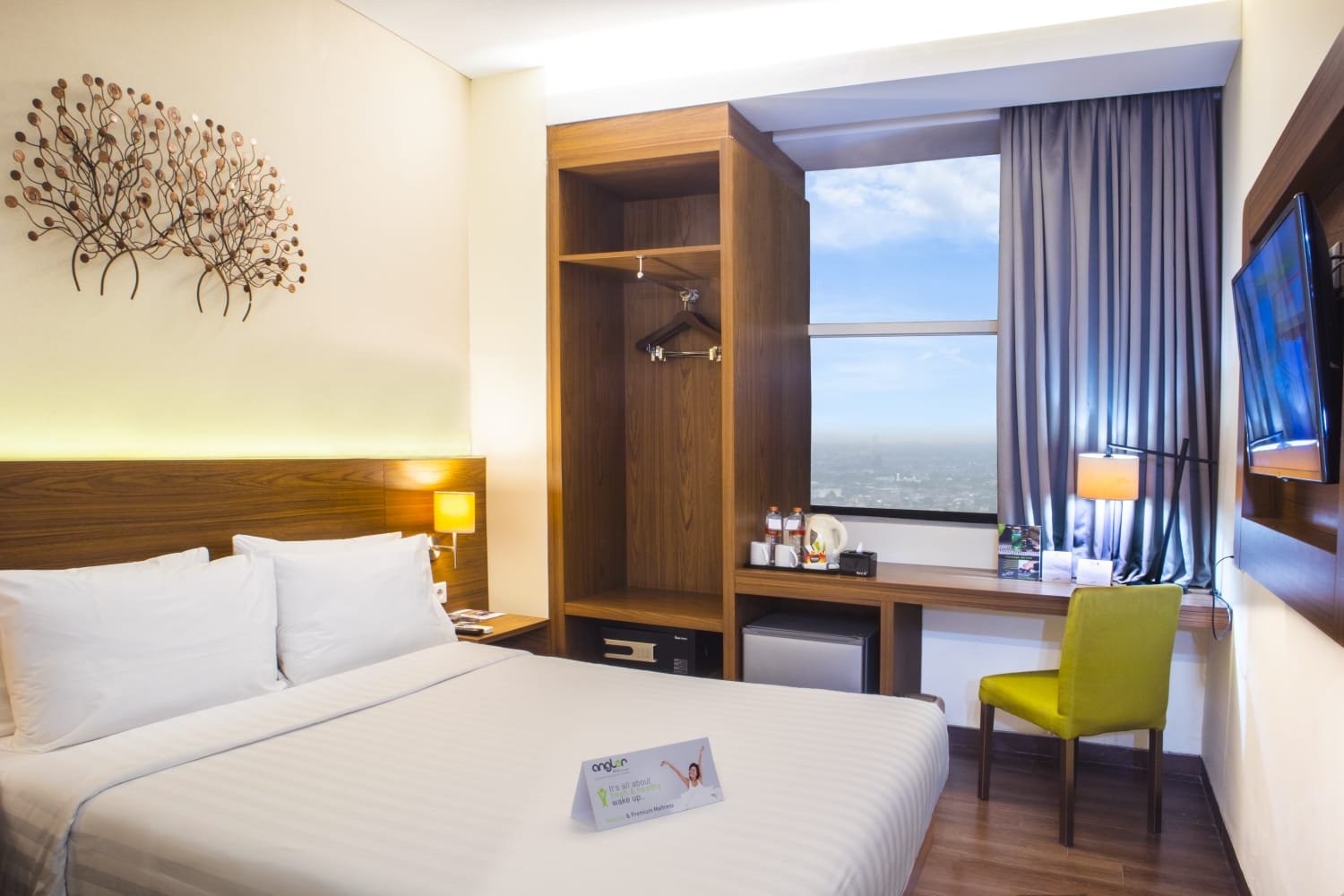 Cari Hotel Strategis di Jakarta Selatan? Promo Anniversary Grand Whiz Poins Simatupang Bisa Jadi Pilihan