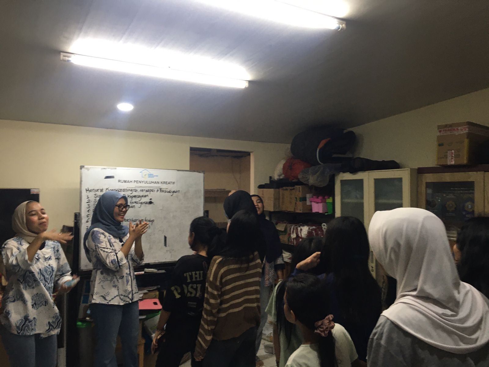 Rumah Belajar Aset Bangsa Indonesia Jadi Harapan Baru bagi Anak-anak Keluarga Pemulung
