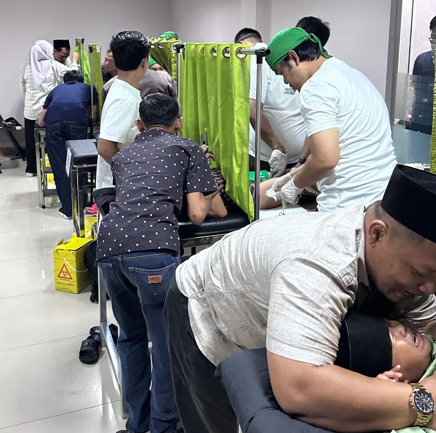 Pegadaian Peduli Hadirkan Khitanan Massal Gratis, Dapat Obat, Souvenir hingga Makan Siang