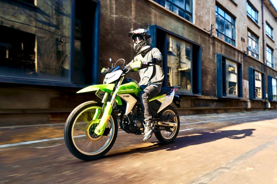 Ground Clearance 245 mm dan Suspensi USD, CFMOTO 250 Dual ABS Siap Diajak Jelajah