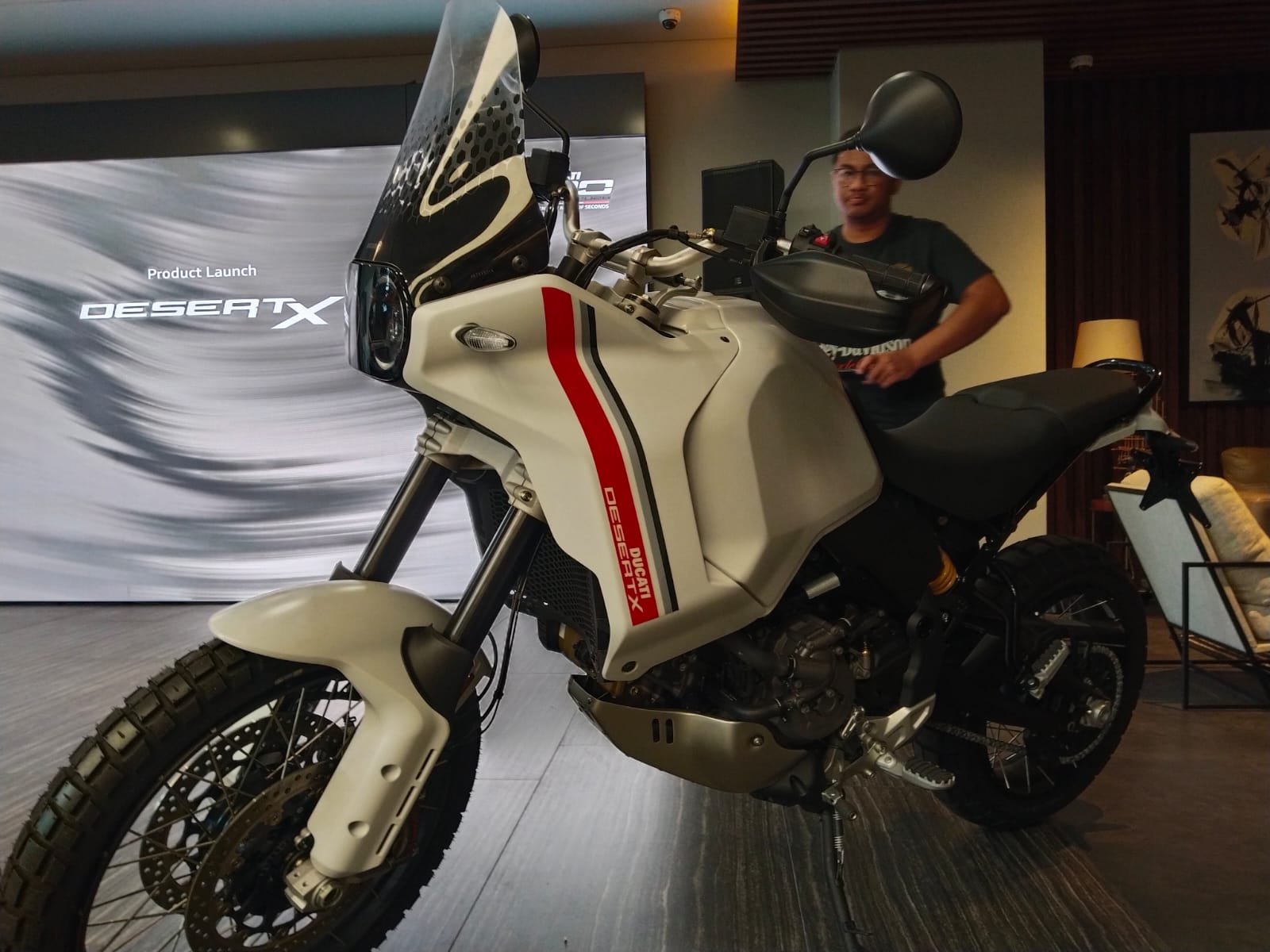 Ducati DesertX 2026 Meluncur dengan Desain Baru, Tenaga 110 HP dan Teknologi Off-Road Mutakhir