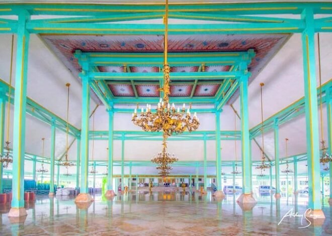 Pura Mangkunegaran, Perpaduan Megah Arsitektur Jawa dan Eropa yang Memikat Wisatawan di Solo