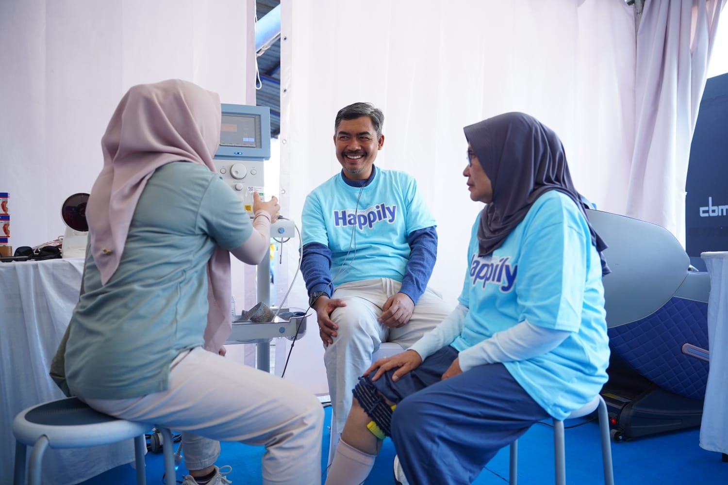 Inkontinensia Urin Bukan Penghalang, Happily Day Bandung Kampanyekan Lansia Aktif dan Bahagia
