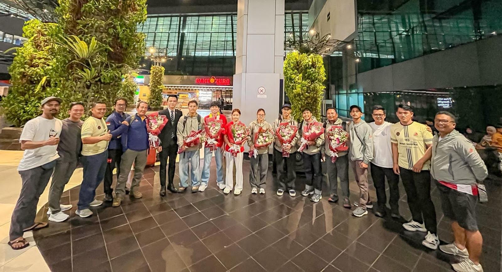 Hotel Santika Premiere Kota Harapan Indah Bekasi Apresiasi Prestasi Putra Tri Ramadani