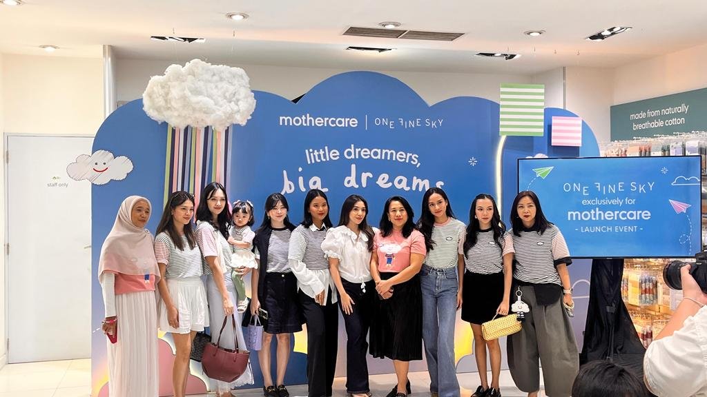 Mothercare Luncurkan Koleksi One Fine Sky, Setiap Pembelian Bantu Seragam Sekolah Anak Indonesia