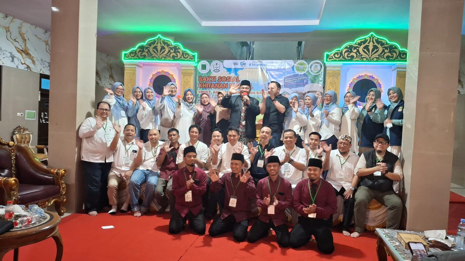 Alumni FK Universitas YARSI Angkatan 1999 Gelar Khitanan Massal Gratis bagi 55 Anak di Bekasi
