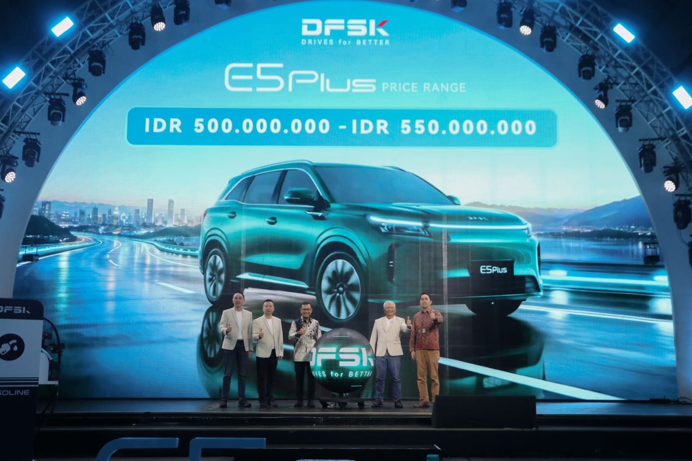 DFSK E5 Plus Kantongi 1.100 Pre-Booking Jelang GIIAS 2026, Perkuat Transformasi Intelligent Mobility