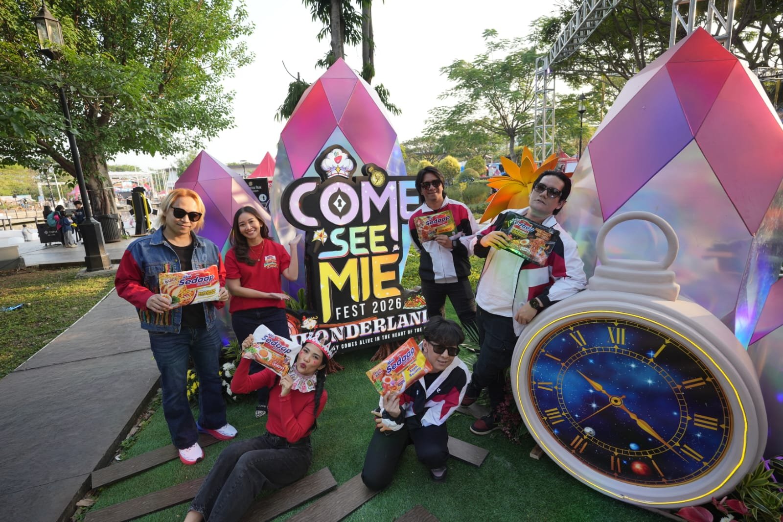 Come See Mie Fest 2026 Bandung Berlangsung Meriah, Ahn Hyo Seop Jadi Magnet Ribuan Pengunjung