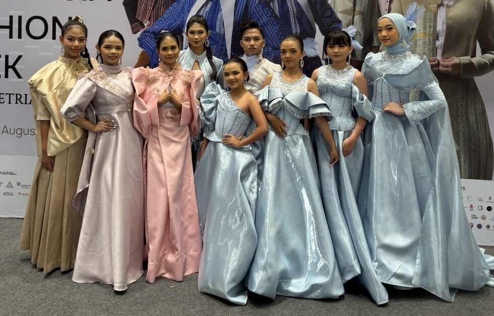 Queenera Vienata Halim Lubis, Model Cilik Asal Kepulauan Riau yang Bersinar di Indonesia Fashion Week 2026