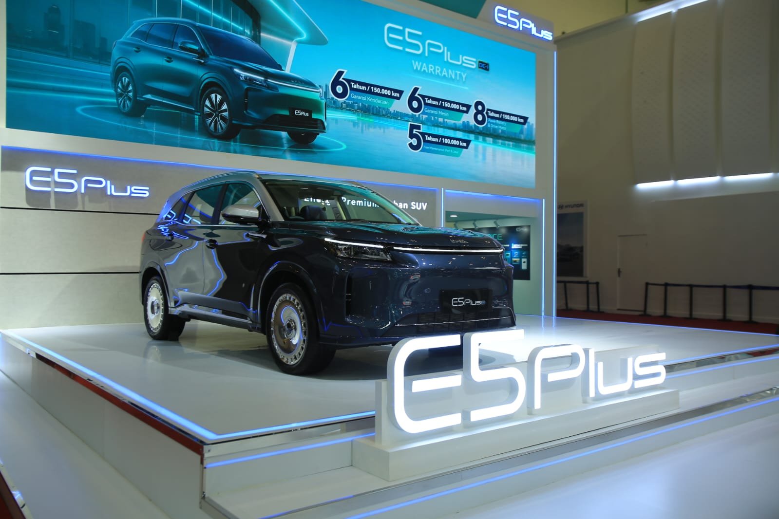DFSK E5 Plus Menguatkan Momentum PHEV di Indonesia dari GIIAS 2026