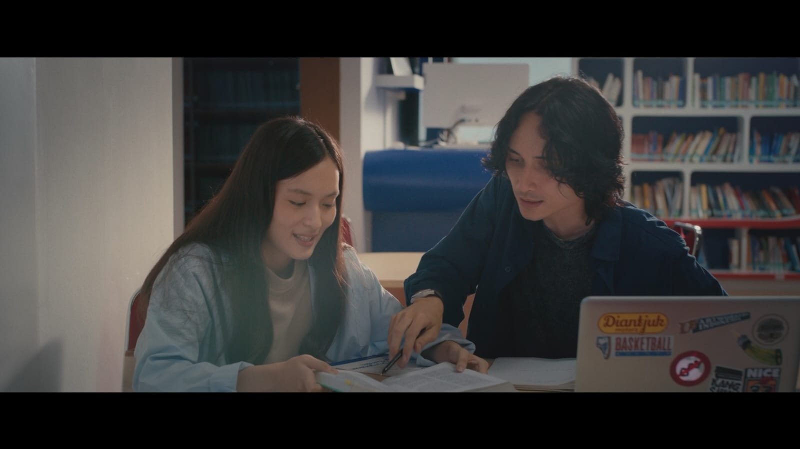 Film “Dan Bandung” Tutup Rangkaian Promosi di Bandung dengan Gala Premiere